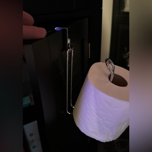 Over the Tank/Door Chrome Toilet Paper Holder. New - Picture 6 of 6